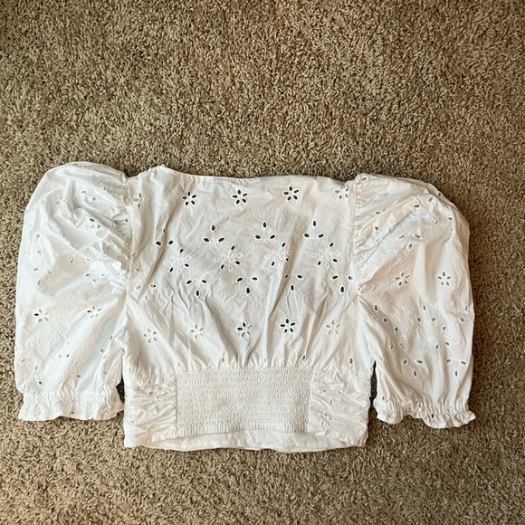 Zara White Embroidered Eyelet Crop Top - Picture 3 of 7